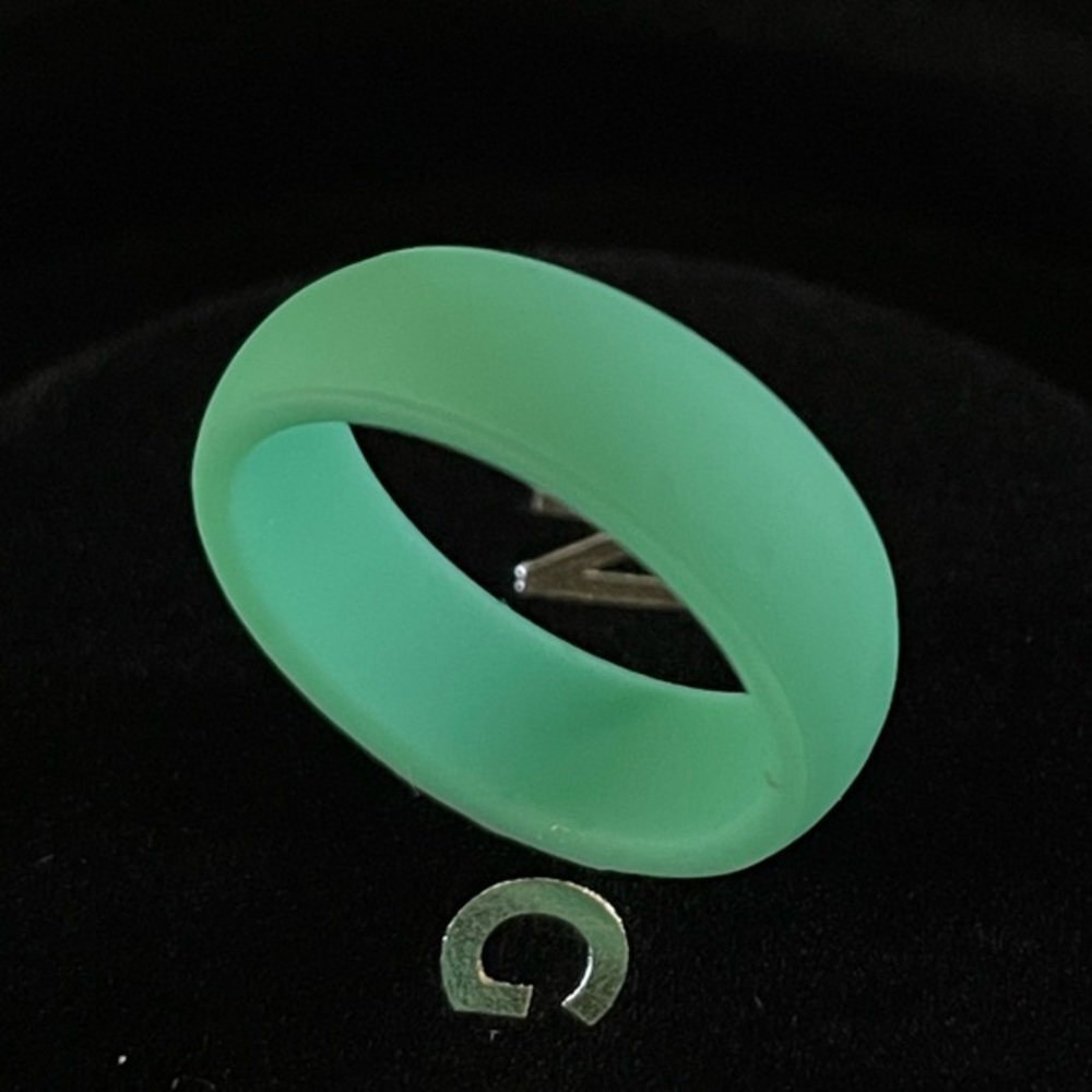 NEW Men’s Green Lightweight Silicone Universal Ring (Multiple Sizes)